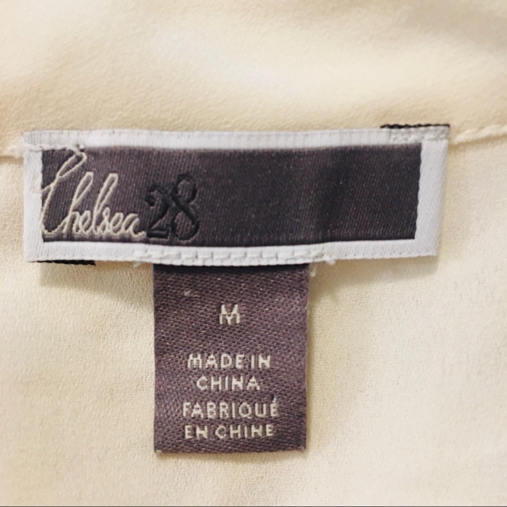 Chelsea28 sleeveless high neckline blouse - Picture 5 of 6